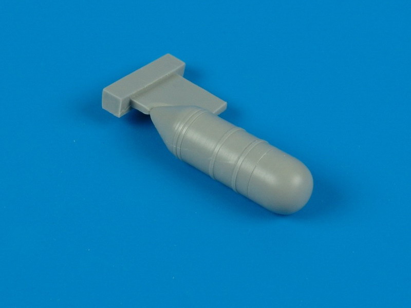 QB72093 WWII AN-A-4 radar (for F4F, F6F) 1/72